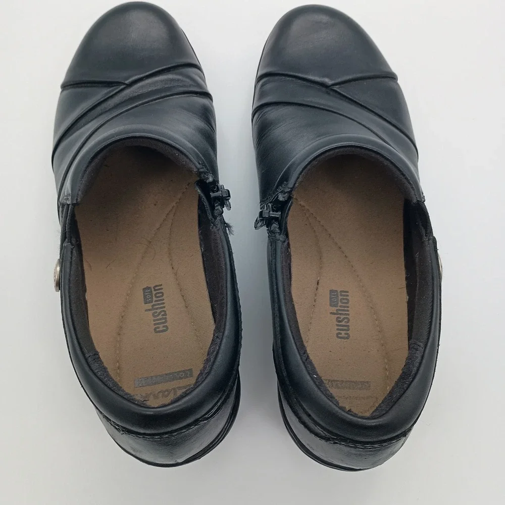 Clarks Collection Black Leather Pleated Zipper Ankle Booties‎ Shoes 7.5 M